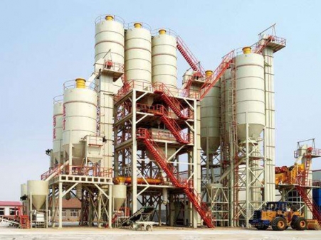 大型干粉砂漿設(shè)備